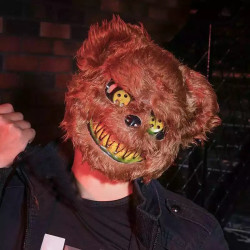 Máscara oso sangriento